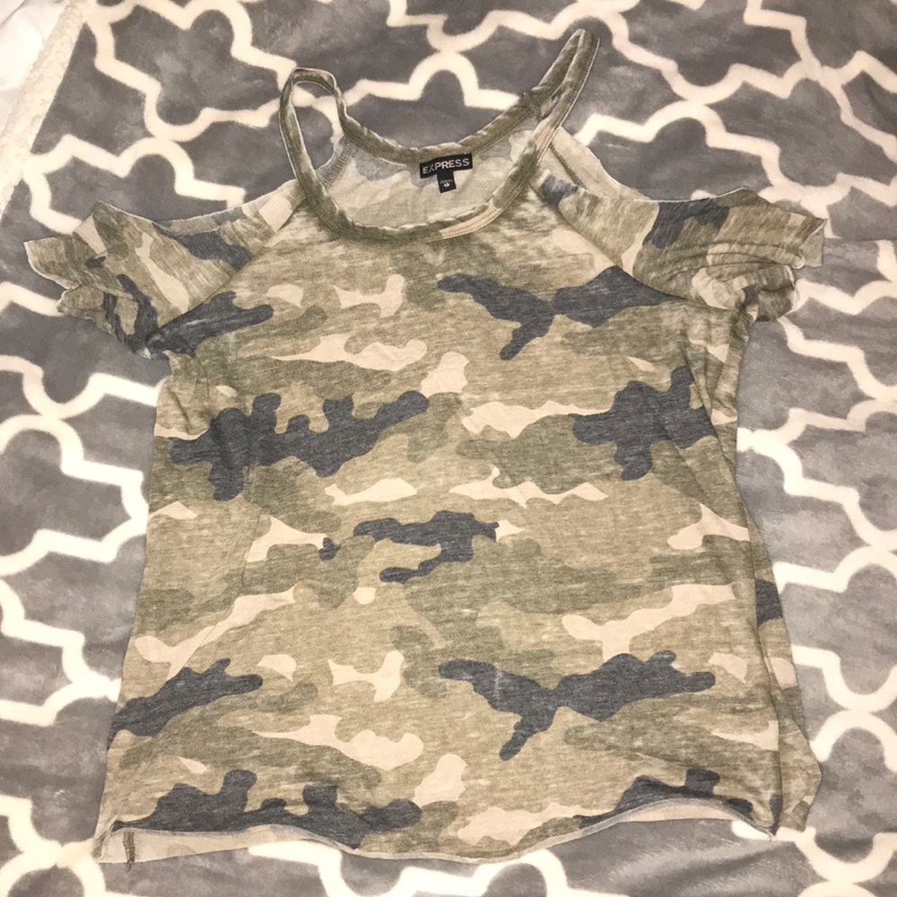 Express camo open shoulder top